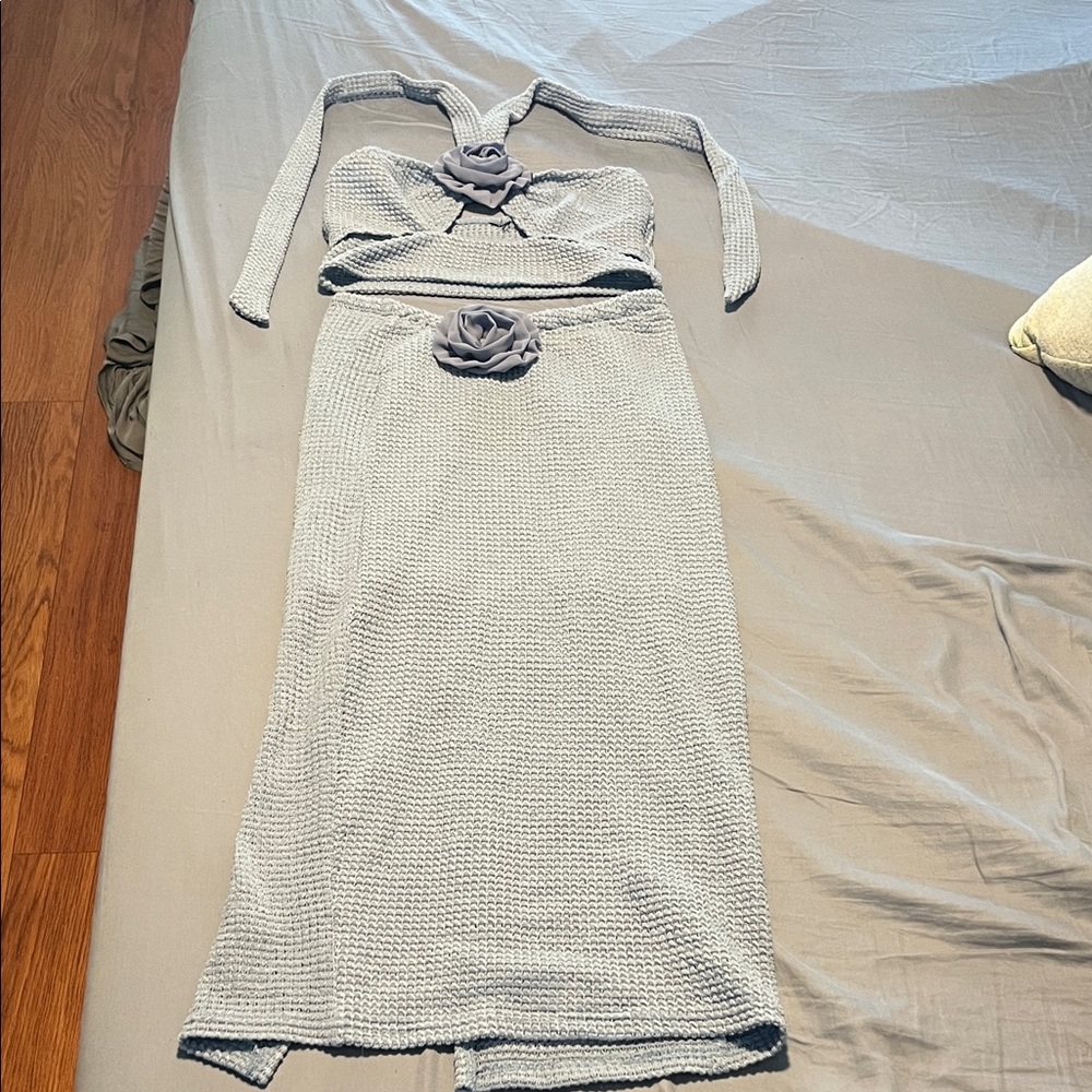 Chic Knit Skirt Set with Floral Detail